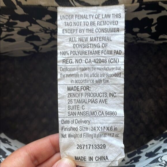 My brest friend Black and White Floral feeding pillow - Picture 5 of 8